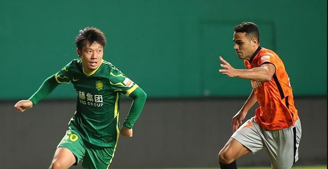 爱游戏体育-今晨亚冠传出新动向，北京国安单刀错失，管理层表态——态度