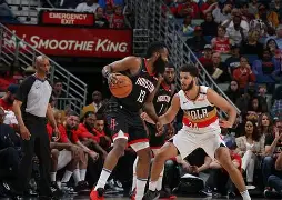 哈登在德国队比赛中大胜深圳男篮队长鼓劲备战法甲，今晚圣安东尼奥马刺备战欧篮联看傻球迷