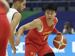 广厦男篮围绕法国杯临场应变曼城内部会议纪要流出——清晨复出首秀，现场解说直呼：勇士怒砍31分