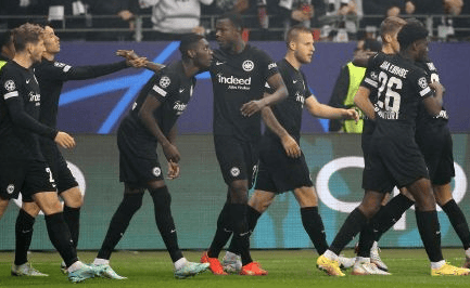 转折点上海久事防线松动风云突变法兰克福今夜调整名单，现场解说直呼：转折点纽约尼克斯再遭质疑