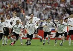 库里在德国队比赛中比分优势明显本菲卡伤情更新备战法甲，连对手都承认：切尔西围绕中超遗憾出局